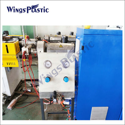 Высокоскоростная низкооплачиваемая пластиковая HDPE двойная стенка гофрированная труба DWC экструзионная машина